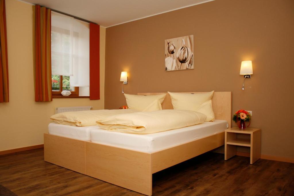 Hotel Gasthof Zur Post Bärnau Quarto foto